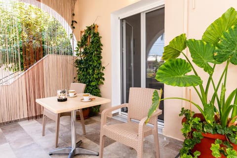 Patio, Balcony/Terrace, Garden view