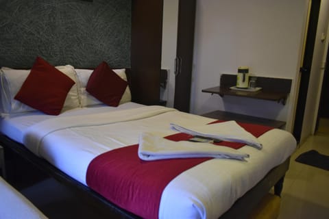 Hotel Arma Court Hotel in Mumbai