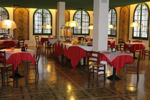 Hotel Le Cardinal Hotel in Emilia-Romagna