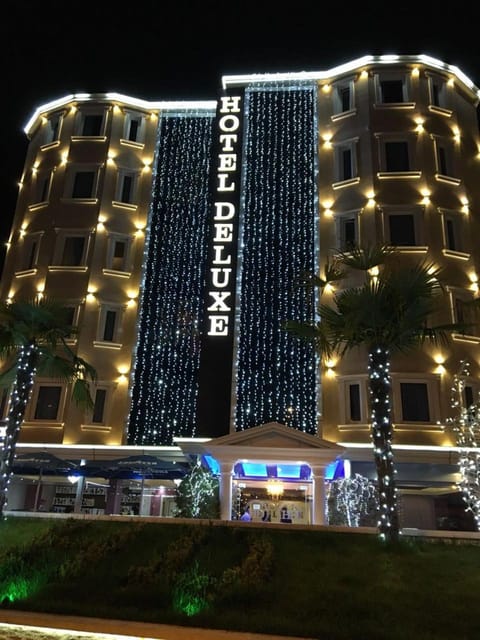 Property building, Facade/entrance, Night