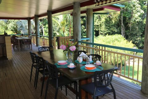 Licuala Lodge Übernachtung mit Frühstück in Wongaling Beach