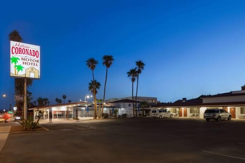 Coronado Motor Hotel, a Travelodge by Wyndham Motel in Yuma