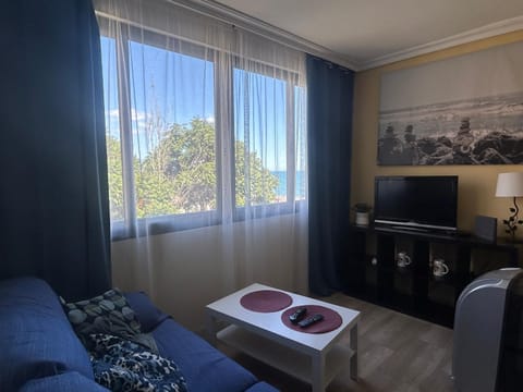 Apartment with Beach Views Apartment in Fuengirola