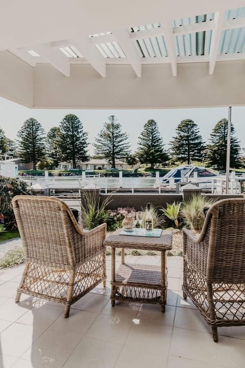 Edge17 Port Fairy Wharf Apartment in Port Fairy