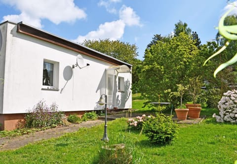 Property building, Spring, Garden, Garden view