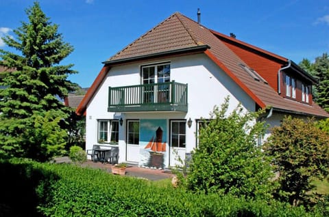 Property building, Garden, Garden view