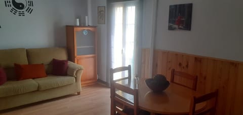 Communal lounge/ TV room, Living room, Internal: Not applicable to any particular room