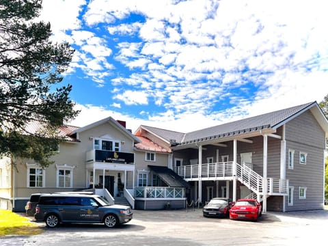 Property building, Facade/entrance