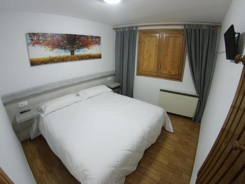 Hostal Casa Palmira Bed and Breakfast in Espot