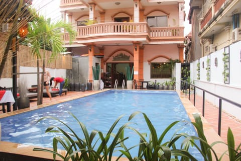 Tropical Breeze Hotel in Krong Siem Reap