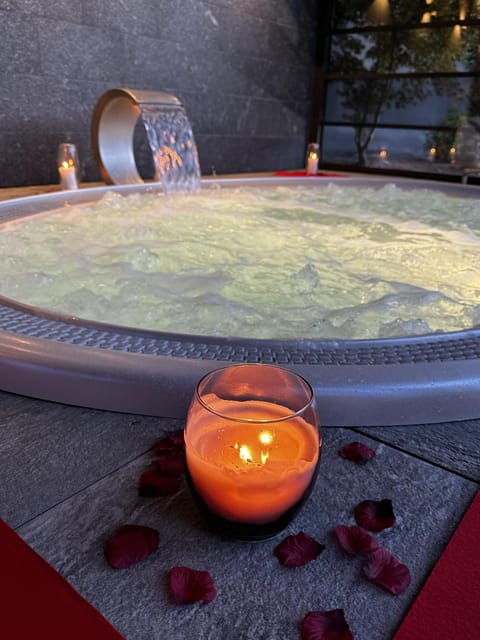 Hot Tub, Sauna, Spa and wellness centre/facilities