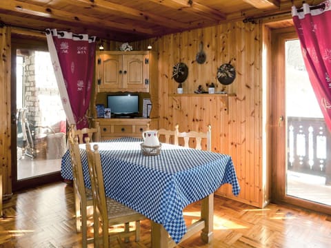 Apartment Coup d'Coeur by Interhome Apartment in Valtournenche