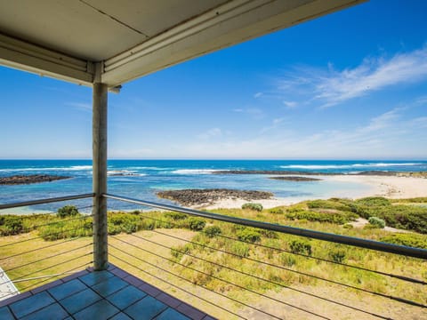 Wytonia 3 Penthouse Apartment in Port Fairy