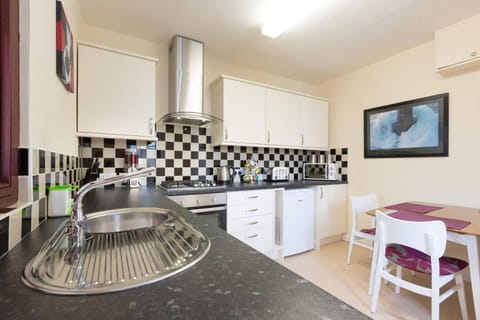 Spetchley House Apartment in Wales
