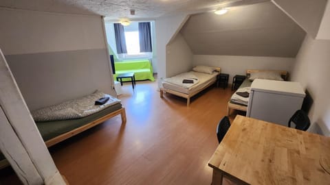 Moderne Studio Apartments und 120qm Wohnungen in Oberhausen, ideal für Geschäftsreisende und Monteure Apartment in Oberhausen