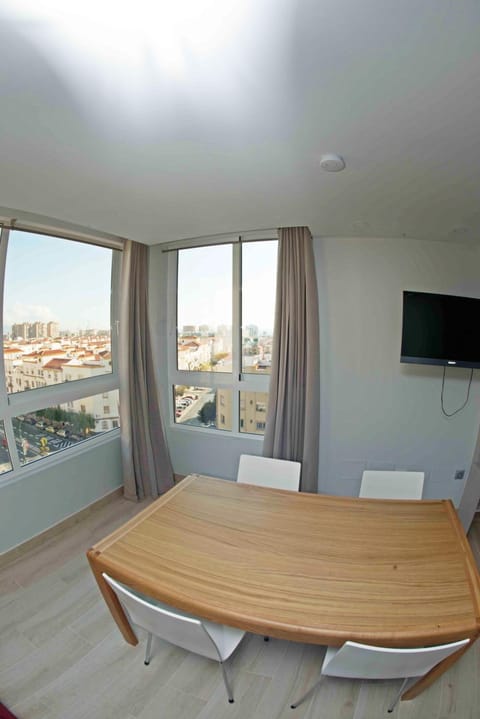 Modern & Stylish Loft with Breathtaking Views FREE WIFI - Close to the sea Condo in Malaga