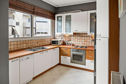 Kitchen or kitchenette, dishwasher, minibar, oven, pet friendly, stove