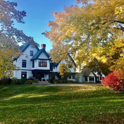 Property building, Natural landscape