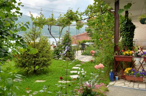 Apartments Villa Saray Übernachtung mit Frühstück in Ohrid