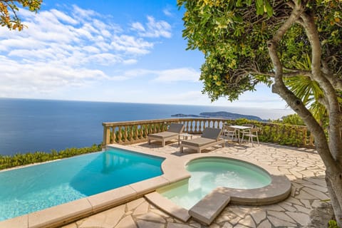 Natural landscape, Hot Tub, View (from property/room), Pool view, Sea view, Swimming pool