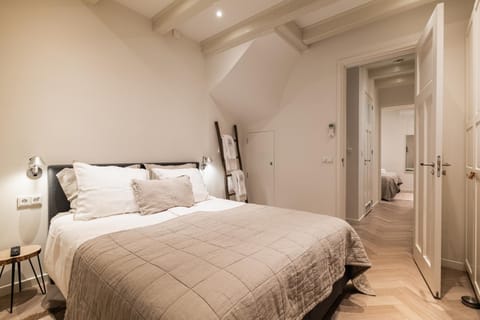 Leidse Square 5 star Luxury Apartment Bed and Breakfast in Amsterdam