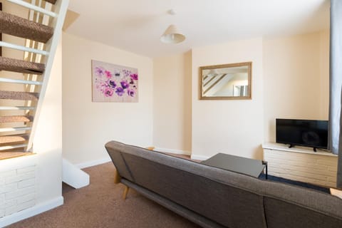 Well presented 2 bedroom house - sleeps four Maison in Royal Leamington Spa