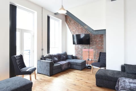 Stunning High Spec Sleep 14 (38 A3) Apartment in Manchester