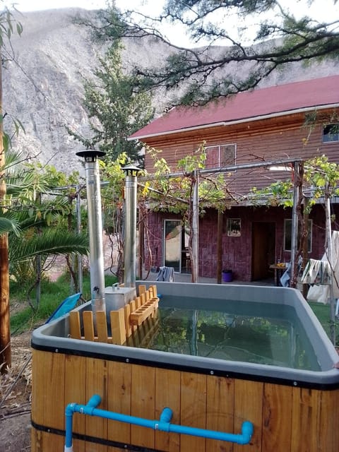 Hermosa casa familiar para 8 personas con tinaja-Cochiguaz Valle de Elqui Country House in Coquimbo Region