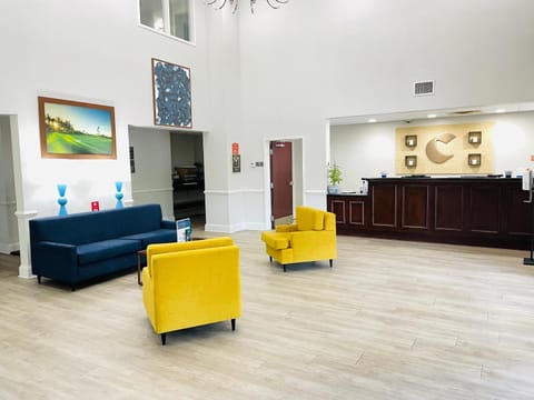 Lobby or reception, Seating area