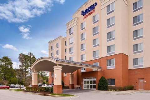 Fairfield Inn & Suites Raleigh-Durham Airport/Brier Creek Hôtel in Cedar Fork