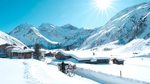 Nearby landmark, Day, Natural landscape, Winter, Mountain view