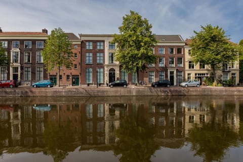 Stadsvilla Mout Rotterdam-Schiedam Hôtel in Rotterdam