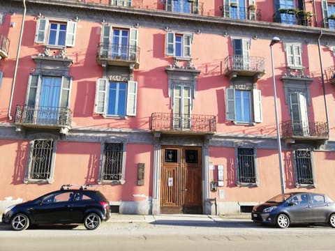 Property building, Facade/entrance