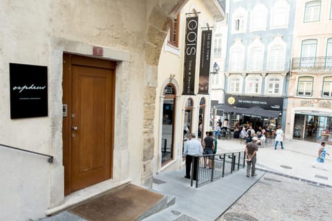 Orpheus - Miguel Torga - UNESCO Heritage Condominio in Coimbra
