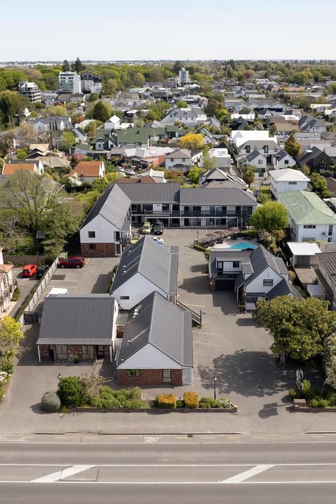 Property building, Bird's eye view, Street view, Area and facilities