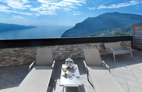 View (from property/room), Balcony/Terrace