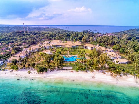 Nirwana Resort Hotel Resort in Teluk Sebong