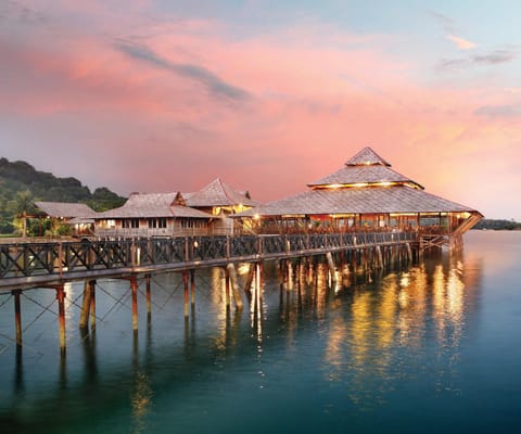 Mayang Sari Beach Resort Resort in Teluk Sebong