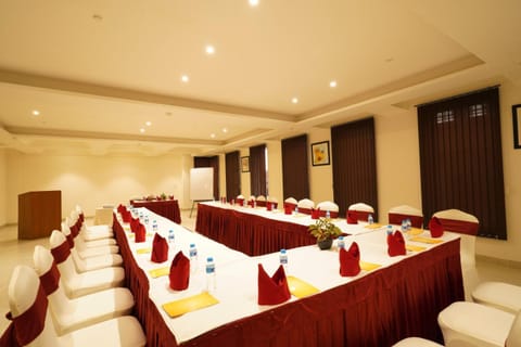 Banquet/Function facilities, Meeting/conference room