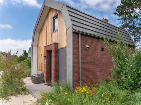 Beautiful villa with sauna near the sea House in Egmond aan Zee