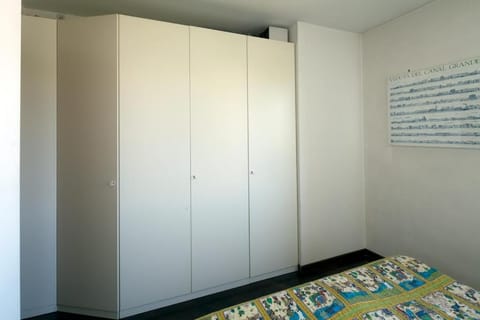 Old Harbour House Apartment in Grado