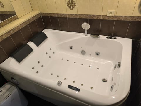 Hot Tub, Bathroom, Bath