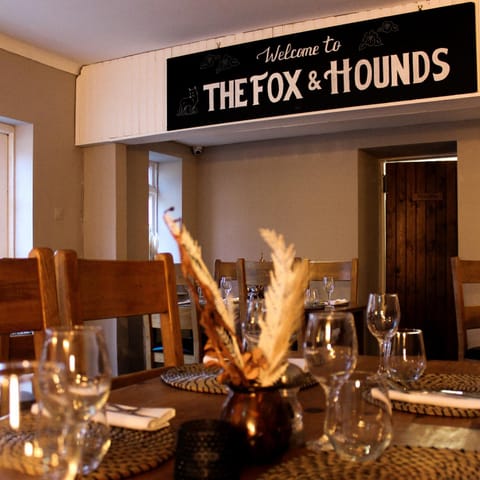 Fox And Hounds Llancarfan Inn in Wales
