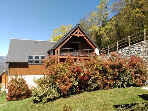 Les GITES DE CAMPARAN - gîte "le PETIT CHALET" Apartment in Saint-Lary-Soulan