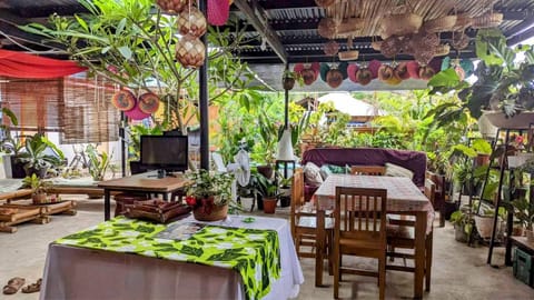 UNK'S HOUSE HOMESTAY Bed and Breakfast in Panglao