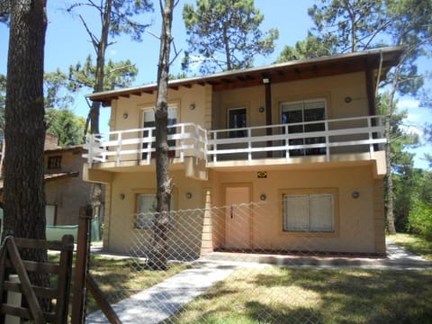 Los Amigos del Pinar Natur-Lodge in Ostende