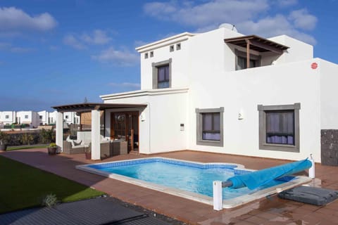 Off site, BBQ facilities, Garden, Balcony/Terrace, Swimming pool