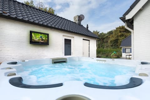 Bed & Breakfast de Zandhoef Nature lodge in North Brabant (province)