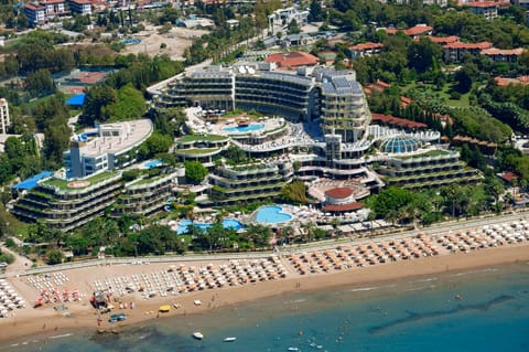 Facade/entrance, Bird's eye view, Beach