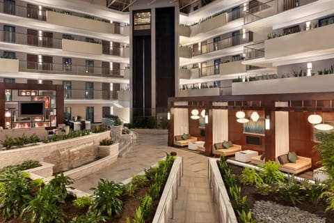 Embassy Suites by Hilton Atlanta Airport Hotel in College Park